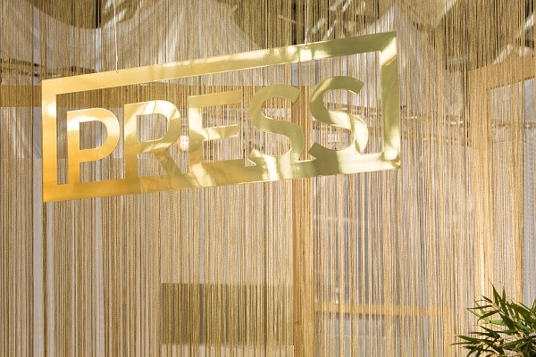 Alu sandwichpaneel goud spiegel op = op
